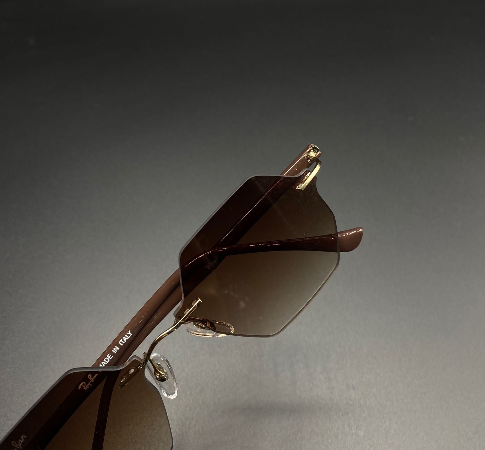 RIMLESS PREMIUM BROWN